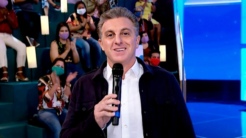 Luciano Huck na estreia do Domingão com Huck