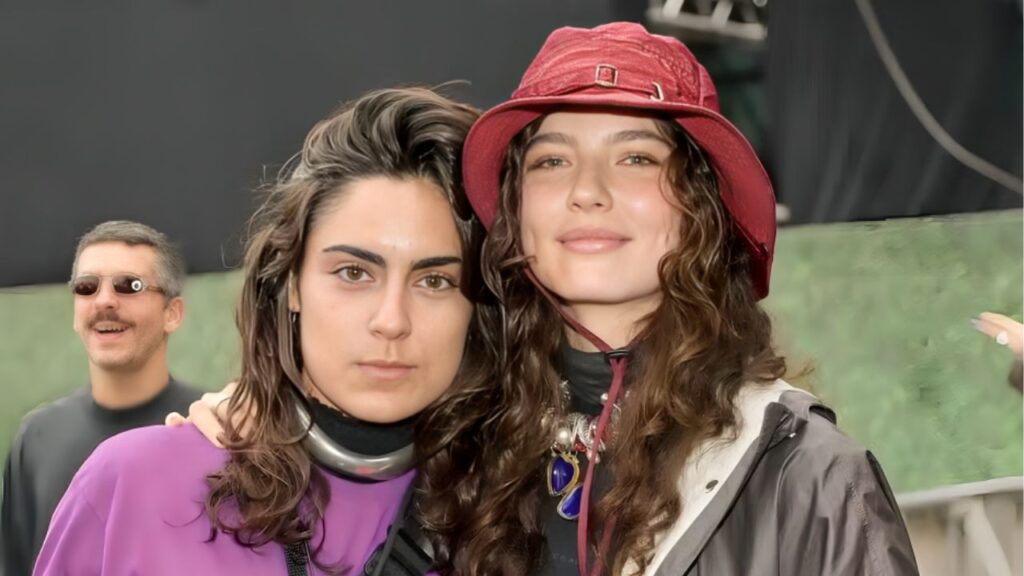 Giovanna Reis e Alanis Guillen