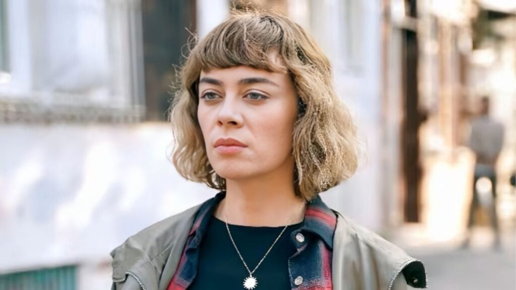 Cemre Chamas do Destino