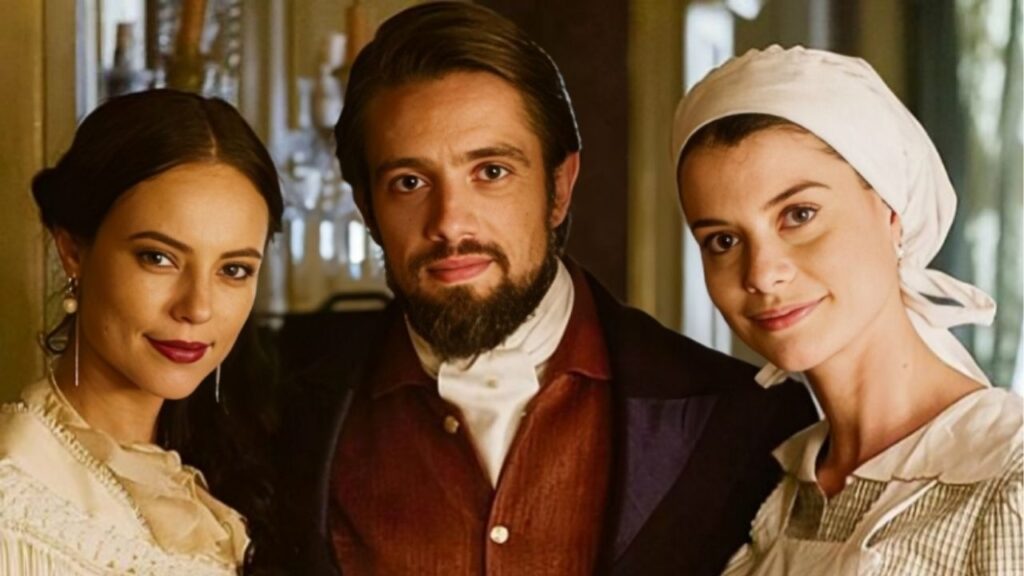 Paolla Oliveira, Rafael Cardoso e Alinne Moraes em Além do Tempo